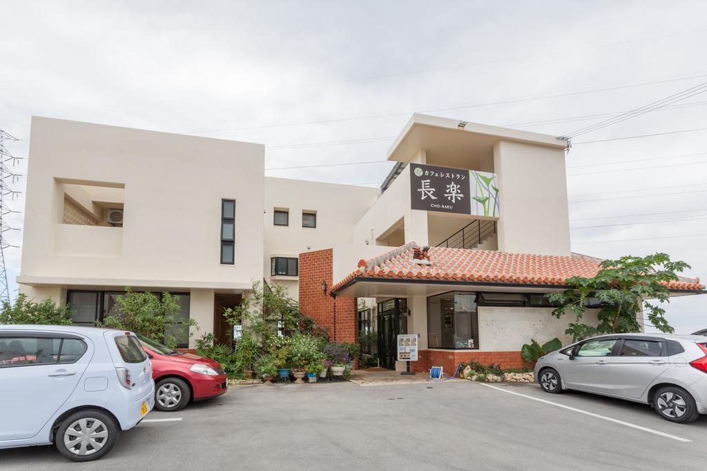 Kariyushi Condominium Ocean Hills Chouraku Stay Kin Exterior foto